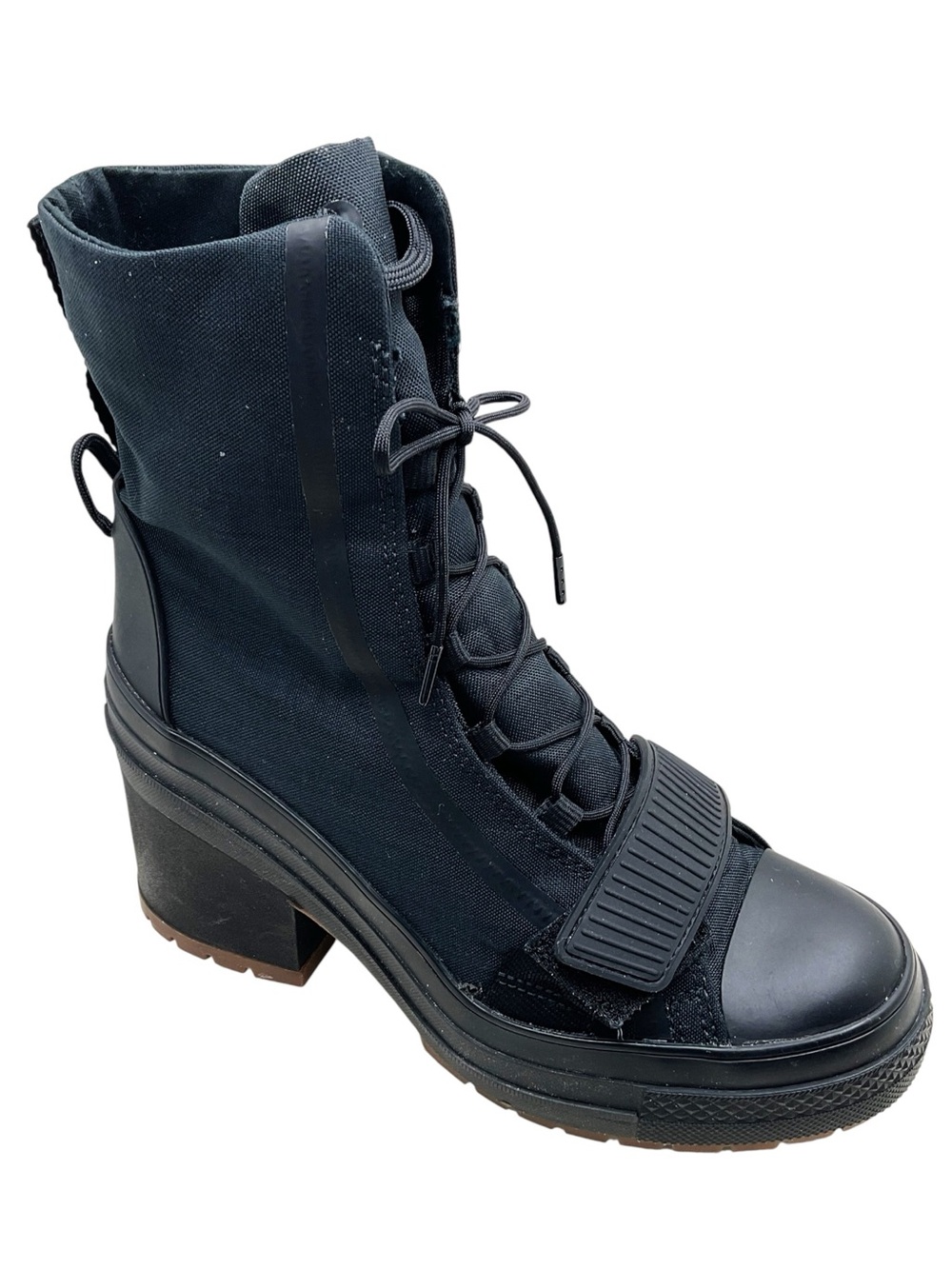 {CONVERSE} Chuck Taylor All Star Gr82 Extra-High Platform Sneakers